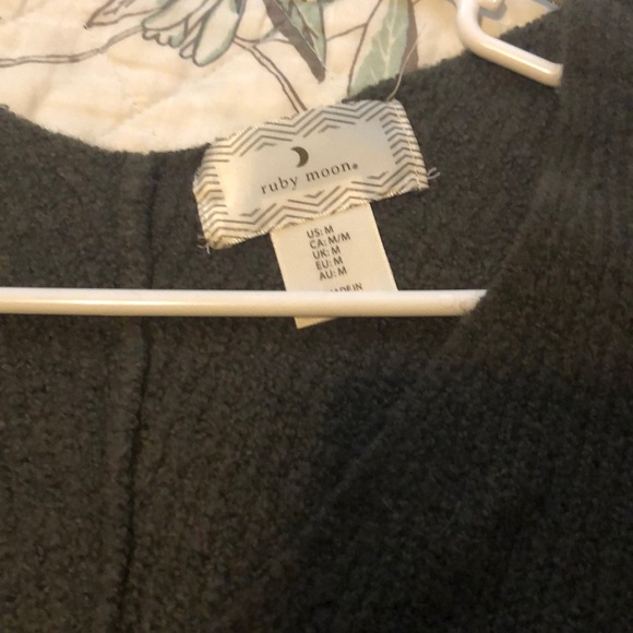 Ruby Moon Sweater - Picture 3 of 4